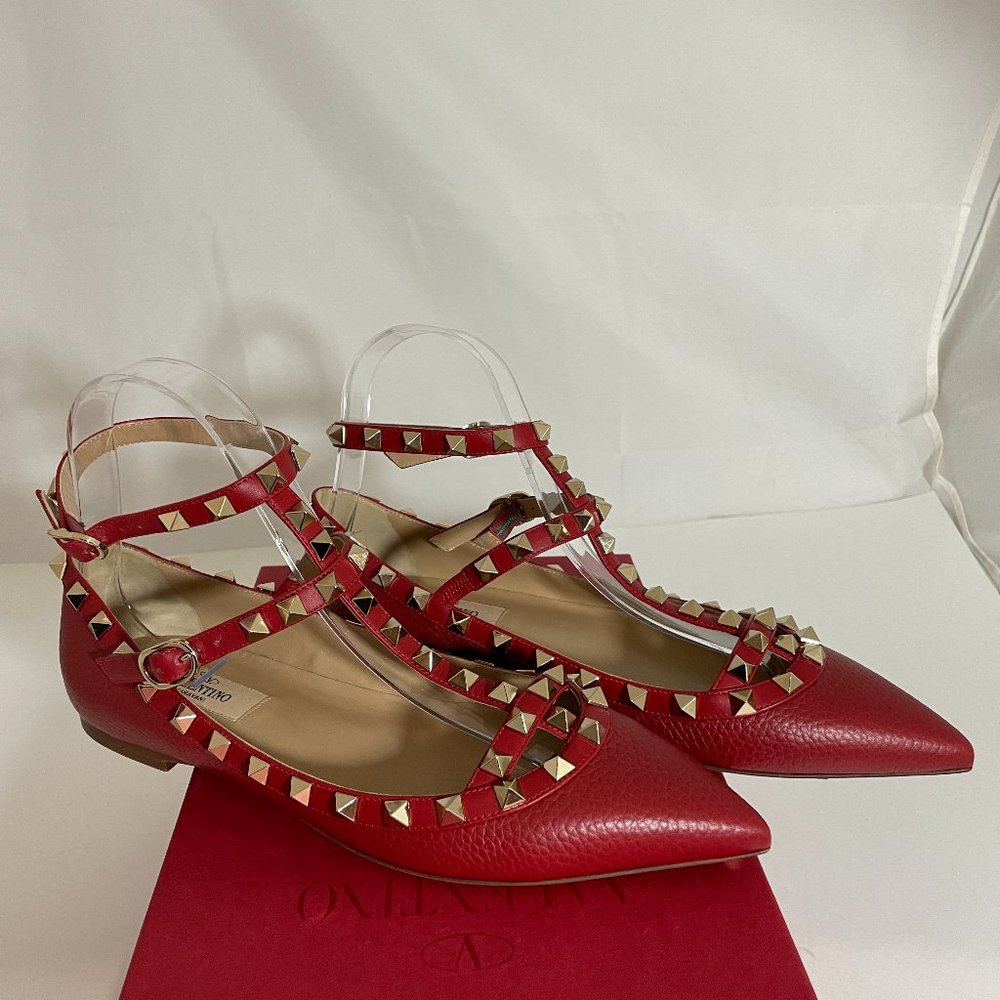VALENTINO GARAVANI BNIB $1020  RED CAGE ROCKSTUD